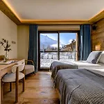 Josephine, Les Bois Alpehytte Chamonix